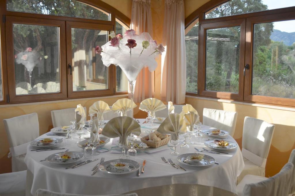 Hotel Giardino Corte Rubja Iglesias Buitenkant foto