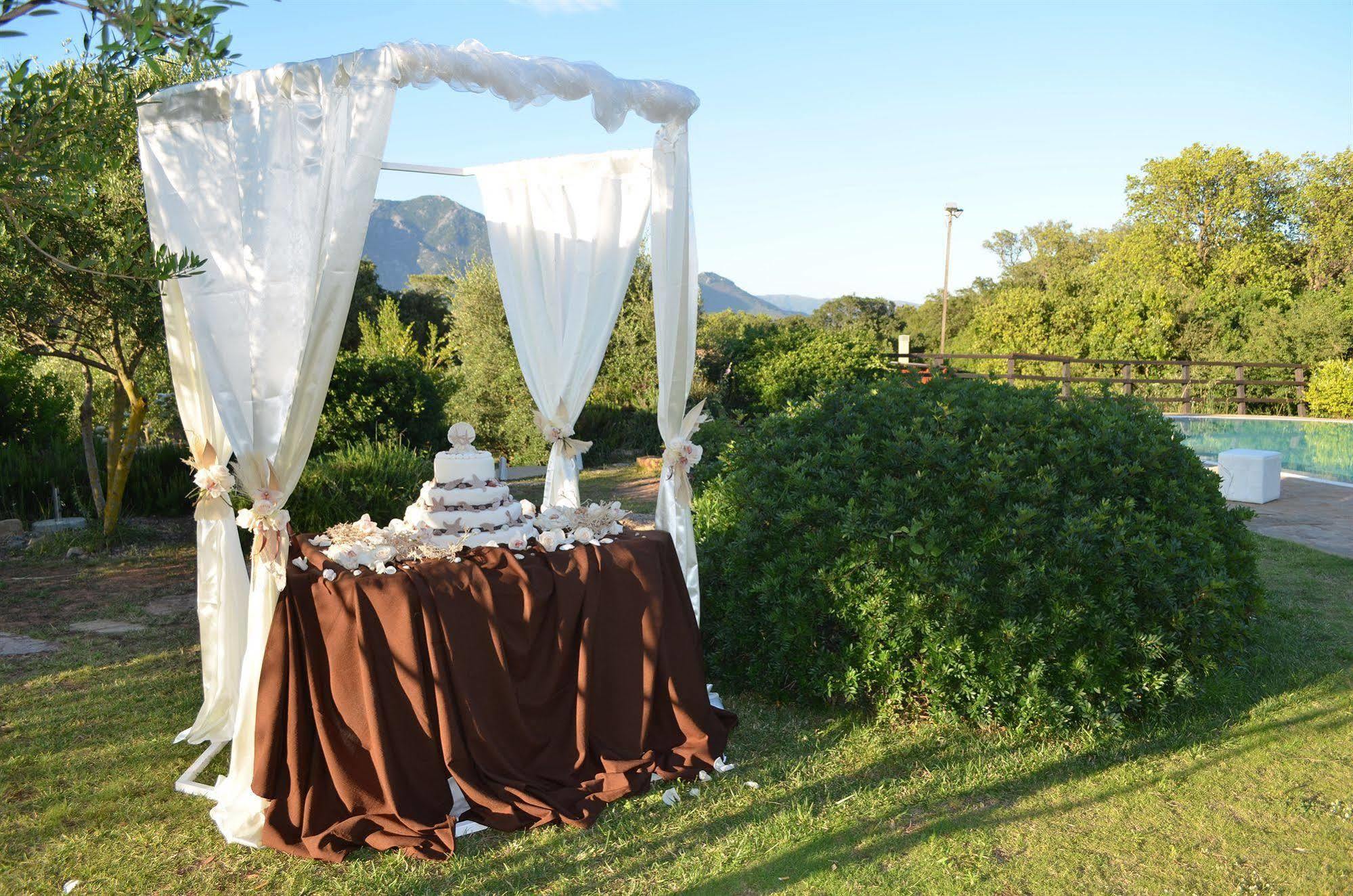 Hotel Giardino Corte Rubja Iglesias Buitenkant foto