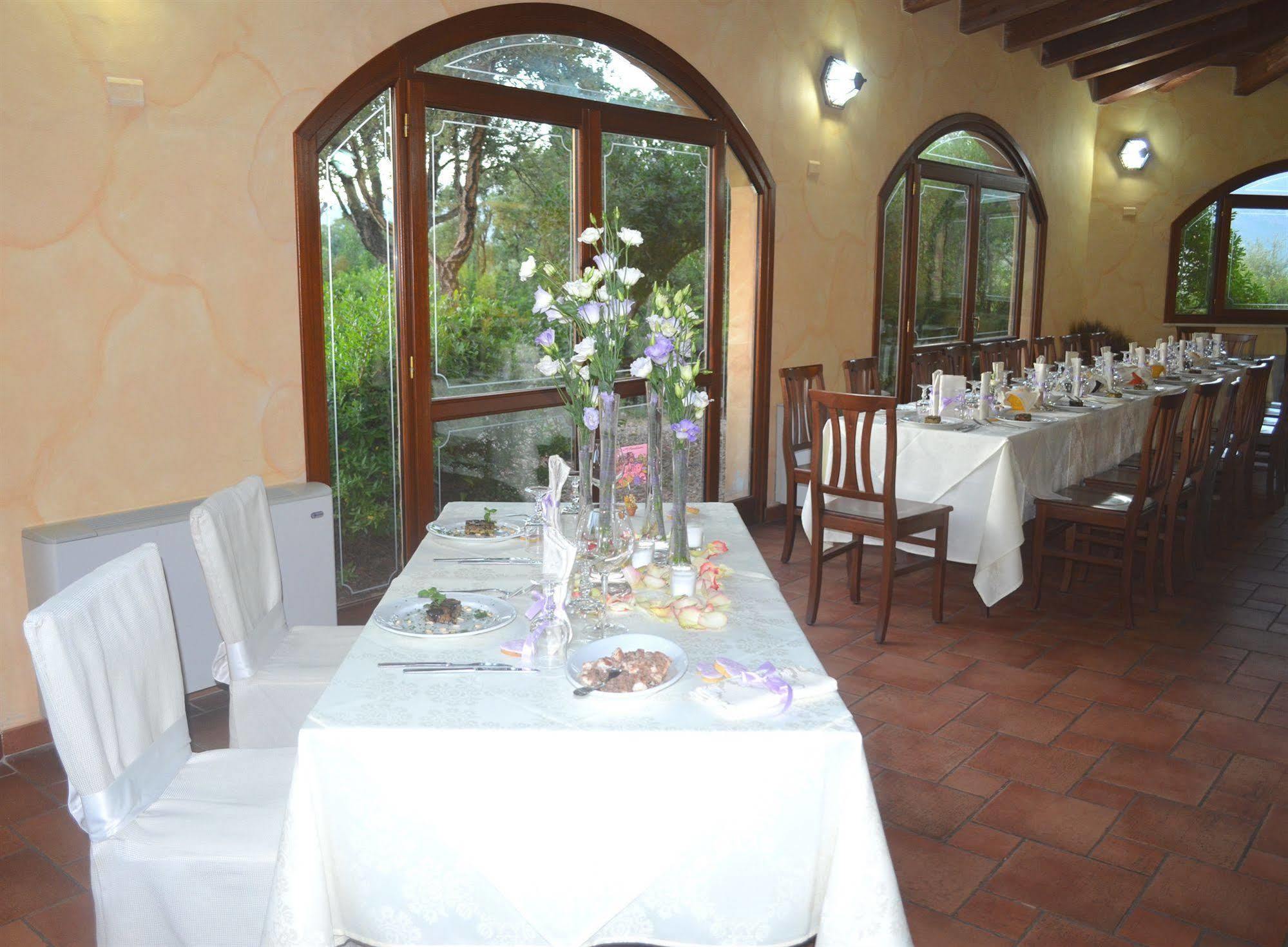 Hotel Giardino Corte Rubja Iglesias Buitenkant foto
