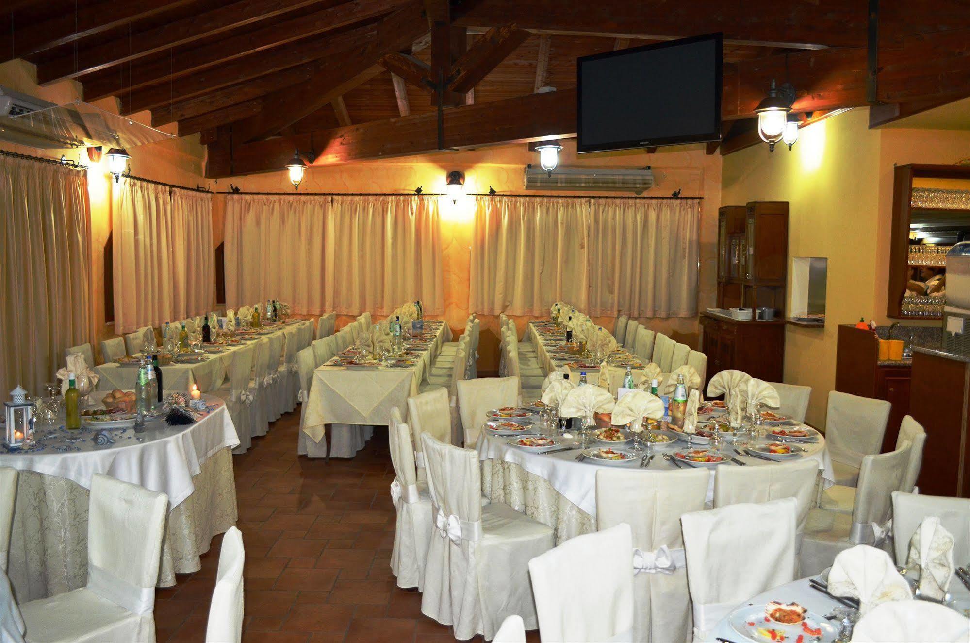 Hotel Giardino Corte Rubja Iglesias Buitenkant foto