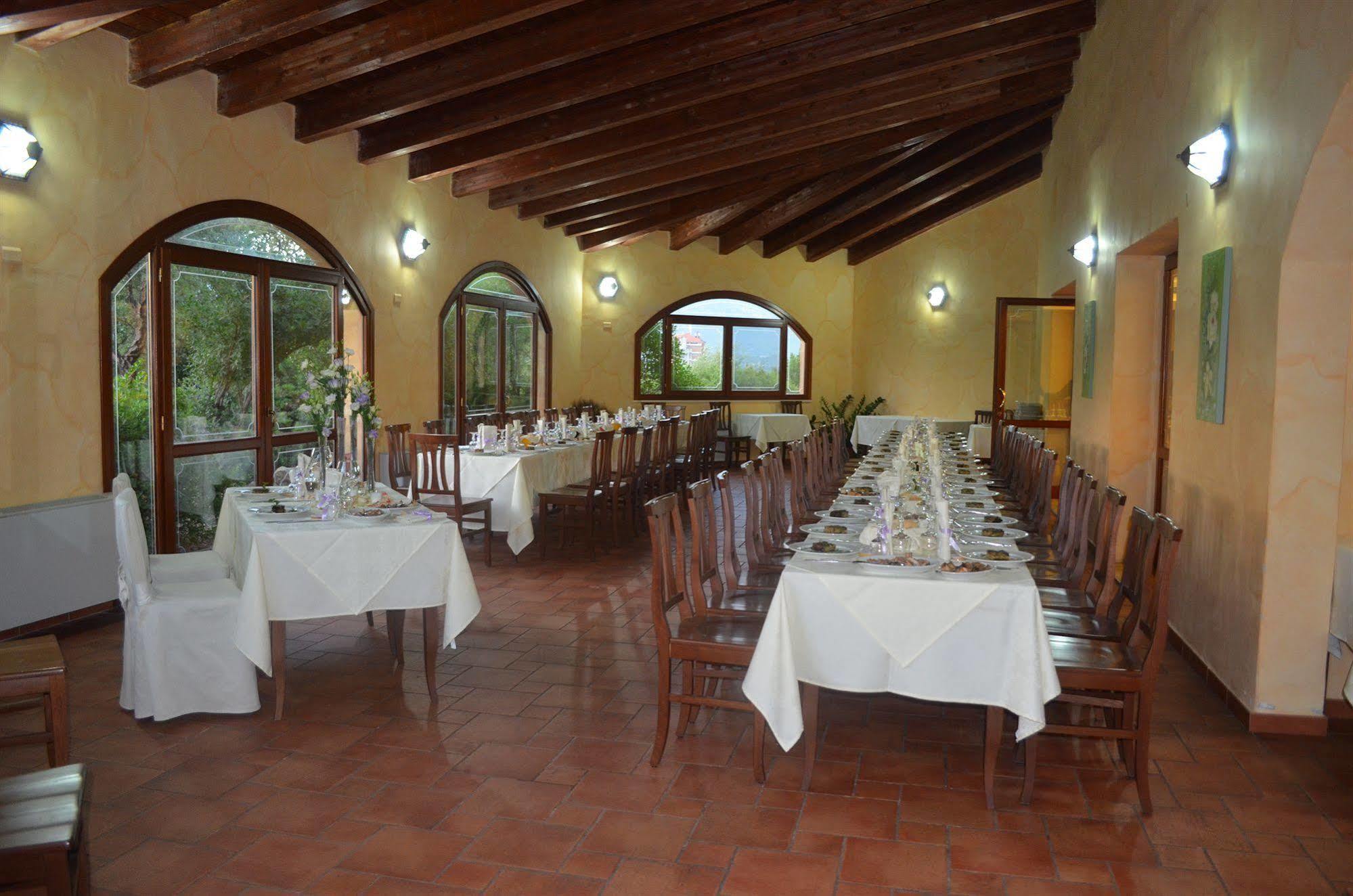 Hotel Giardino Corte Rubja Iglesias Buitenkant foto