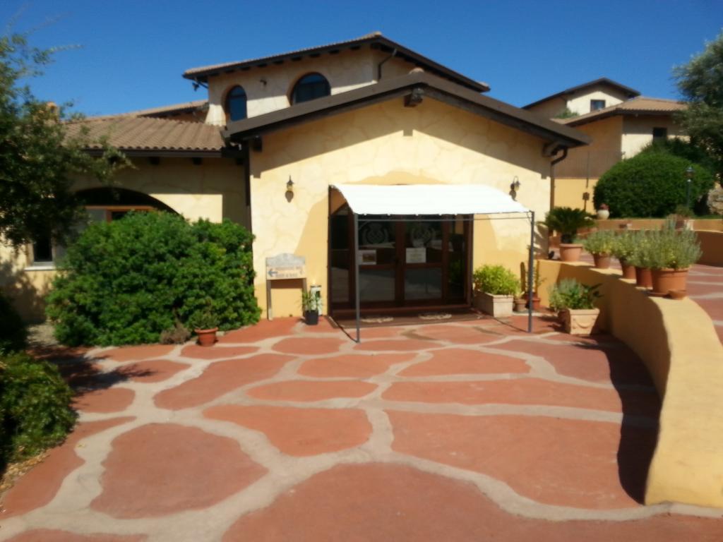 Hotel Giardino Corte Rubja Iglesias Buitenkant foto